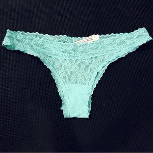 Victoria’s Secret Lacey Panties (Size M)